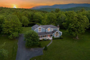 Mountain Blue Vista - Luxury retreat near Ski resorts with Pond, Firepit and Hot Tub